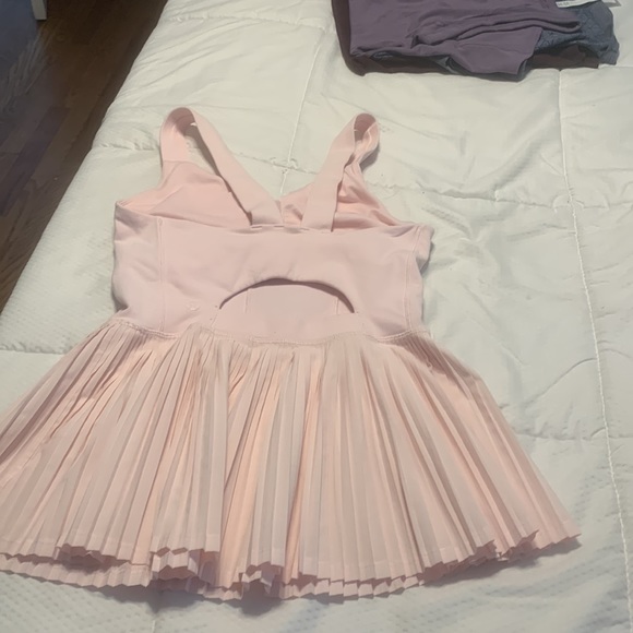 Lululemon “Ballerina” Style light pink Tank top Sz 6 - Picture 5 of 8